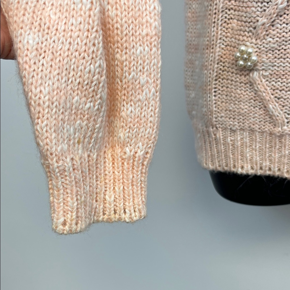 Spice of Life Peach 80s Retro sweater with shoulder pads & pearl accents Size M - Picture 7 of 13